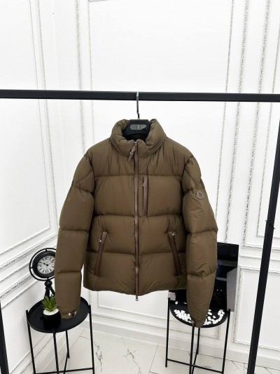 Пуховик Moncler