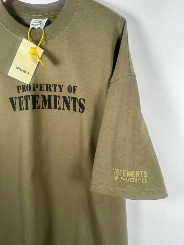 Футболка Vetements