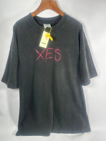 Футболка Vetements