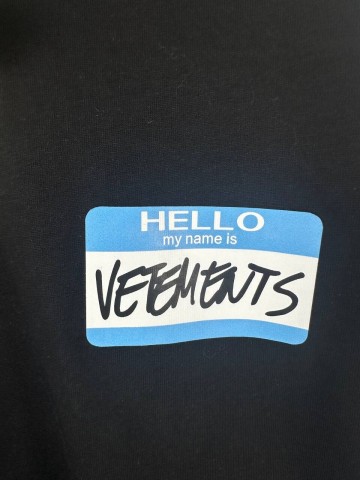 Футболка Vetements