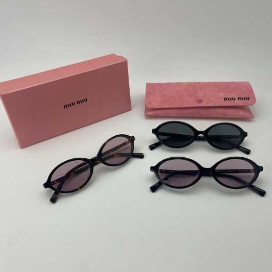 Солнцезащитные очки MIU MIU