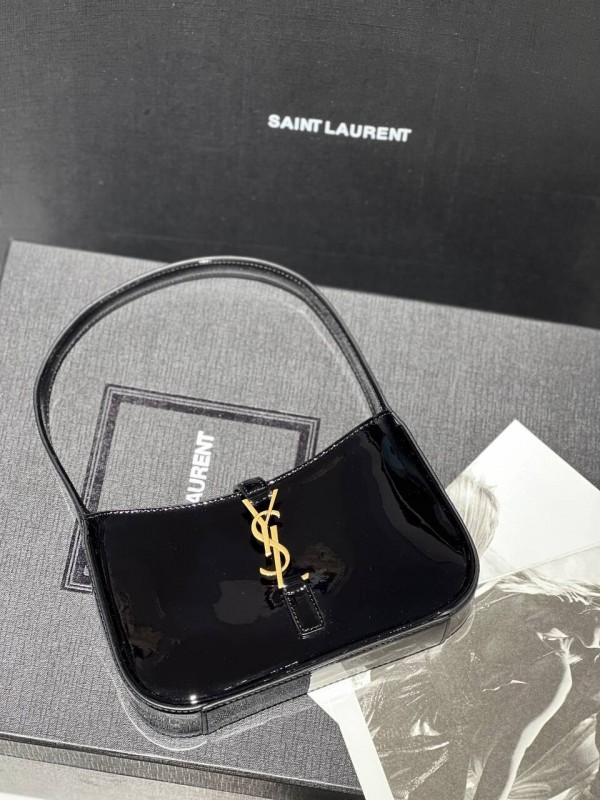 Сумка Yves Saint Laurent