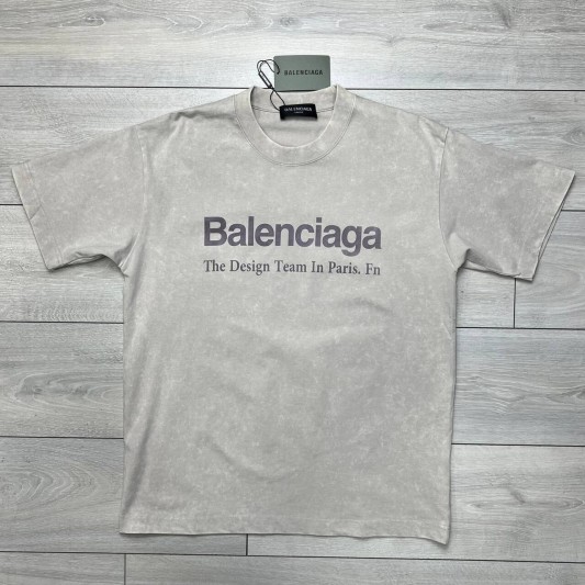 Футболка  Balenciaga