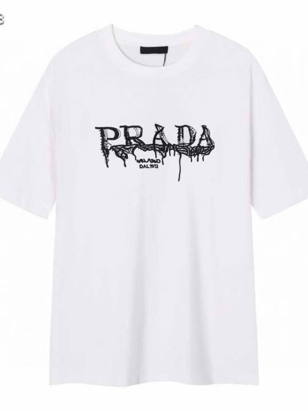 Футболка Prada