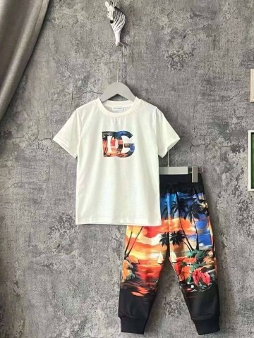 Костюм Dolce&Gabbana