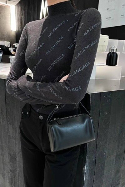 Водолазка Balenciaga