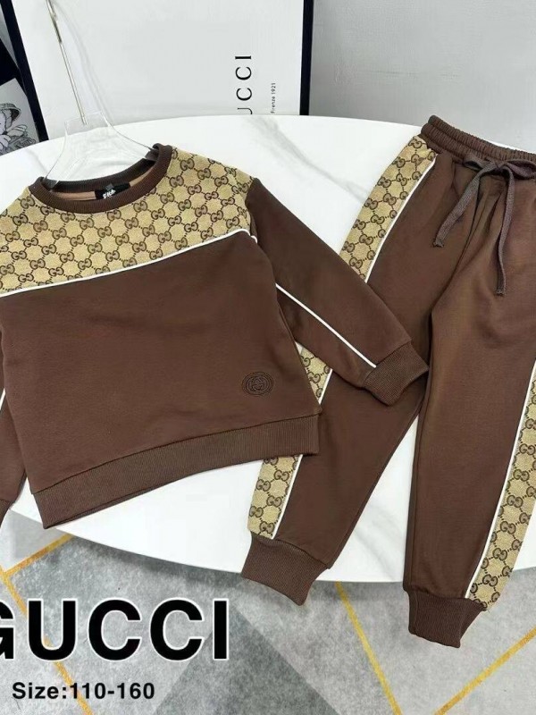 Костюм Gucci