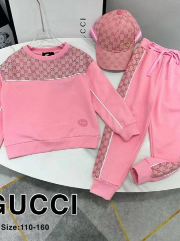 Костюм Gucci
