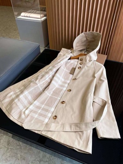 Плащ Burberry