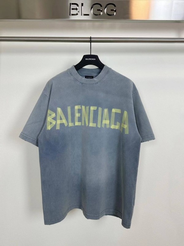 Футболка Balenciaga