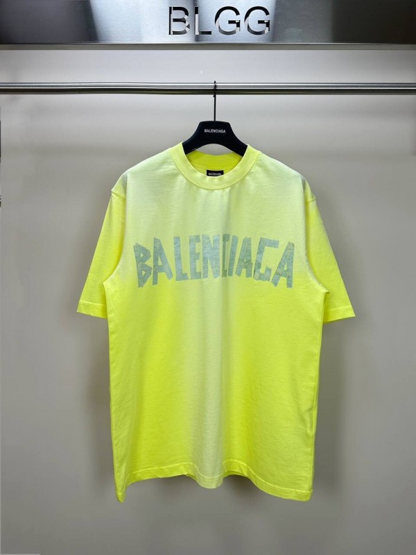 Футболка Balenciaga