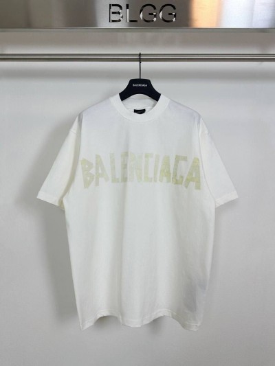 Футболка Balenciaga