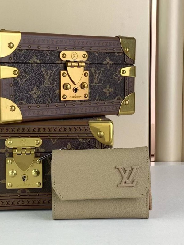 Кошелек Louis Vuitton