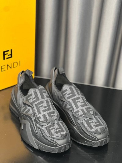 Кроссовки Fendi