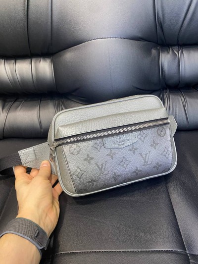 Поясная сумка Louis Vuitton