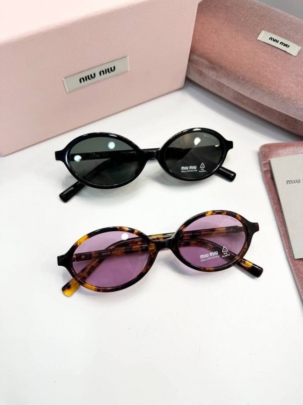 Солнцезащитные очки MIU MIU