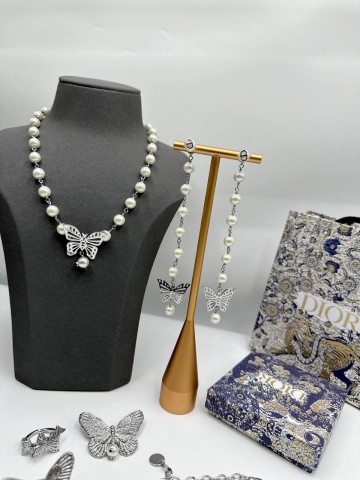 Серьги Dior