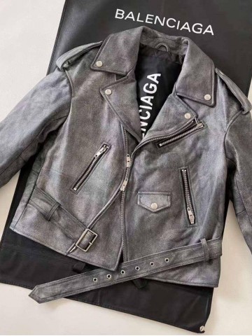 Кожаная куртка Balenciaga