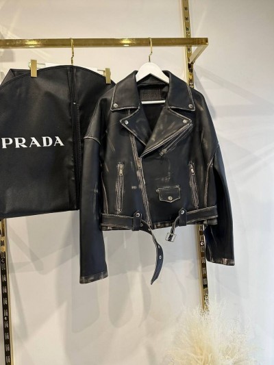 Кожаная куртка Prada