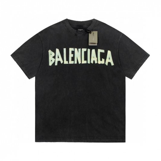 Футболка Balenciaga