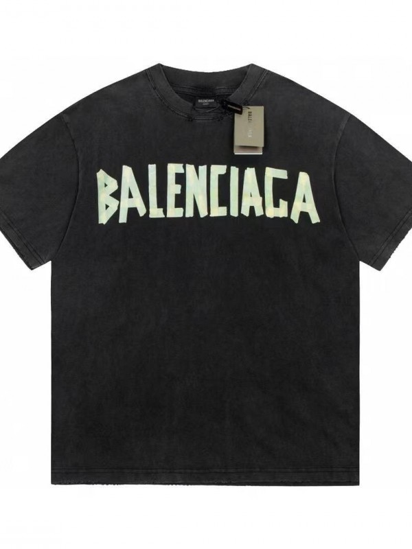 Футболка Balenciaga