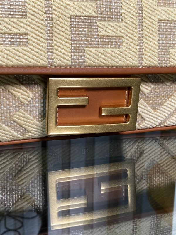 Сумка Fendi