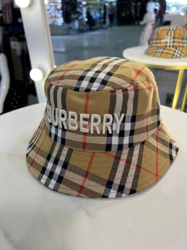 Панама Burberry