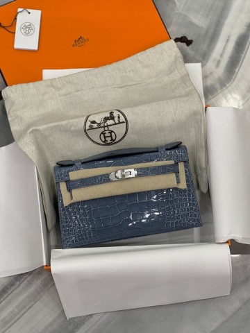Сумка Hermes из кожи крокодила