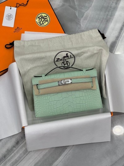 Сумка Hermes из кожи крокодила