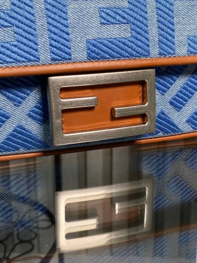 Сумка Fendi