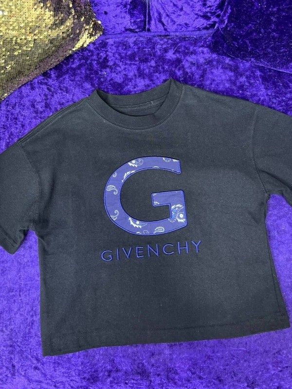 Футболка Givenchy