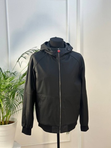 Кожаная куртка Kiton