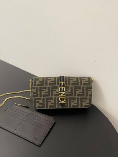 Сумка Fendi