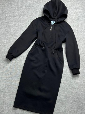 Платье Prada