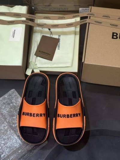 Шлепанцы Burberry