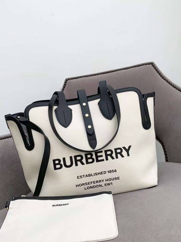 Сумка Burberry