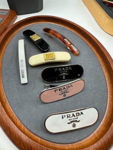 Заколка MIU MIU