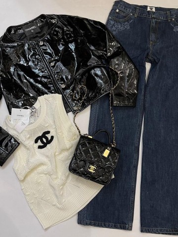Кожаная куртка CHANEL