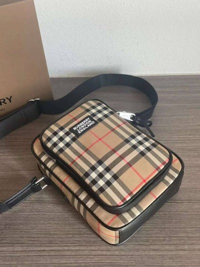 Сумка Burberry