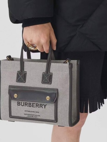 Сумка Burberry