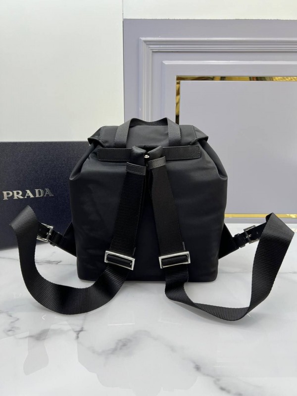 Рюкзак Prada