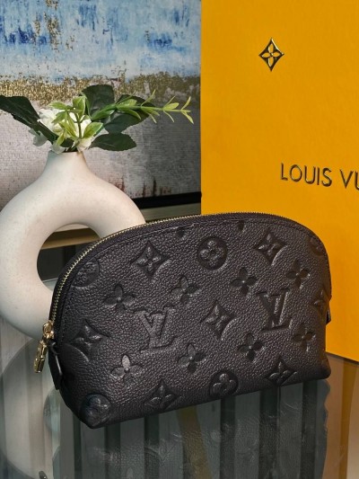 Косметичка Louis Vuitton