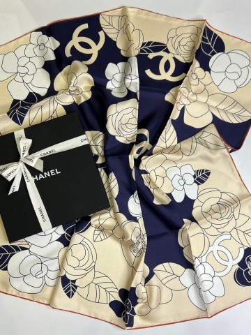 Платок CHANEL