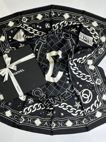 Платок CHANEL