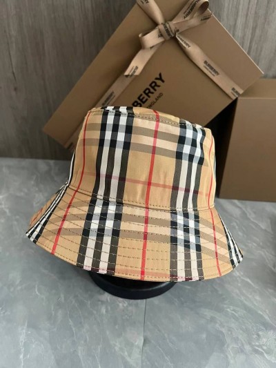 Панама Burberry