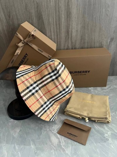 Панама Burberry