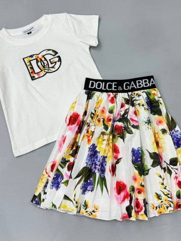 Костюм 	Dolce&Gabbana