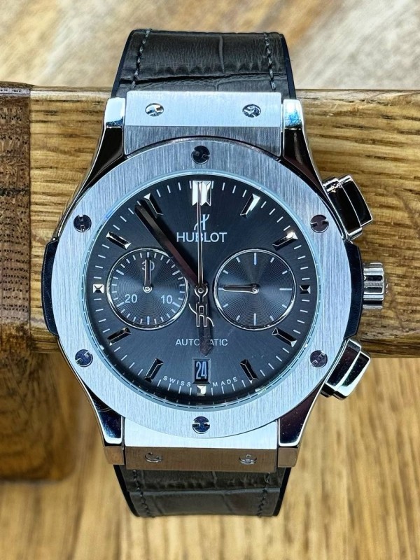 Часы Hublot