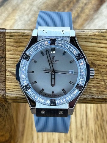 Часы Hublot
