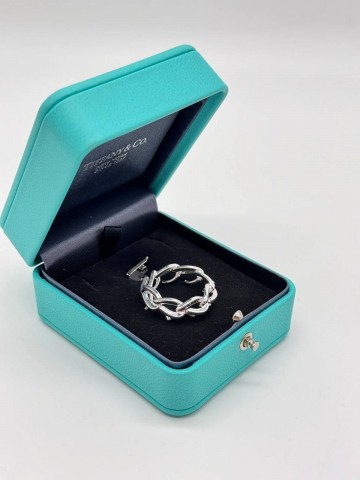 Кольцо Tiffany & Co.